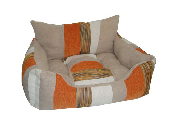 Best Pet Supplies Oval Dog Bed in Orange Stripes