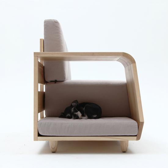 Dog House Sofa by Seungji Mun