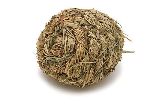 Peter's Woven Grass Play Ball