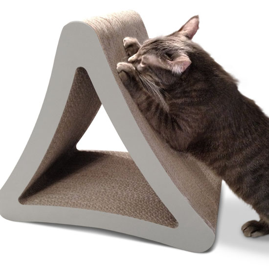 PetFusion 3-Sided Vertical Scratcher